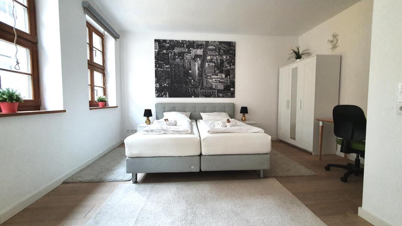 دريسدن Pineapple Apartments Luxus Apartment Im Palais Am Neumarkt المظهر الخارجي الصورة